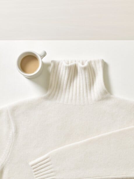 最高のカシミアを手に入れたいならその時その場所に行くしかない。田中さんのセーターが札幌に初上陸。