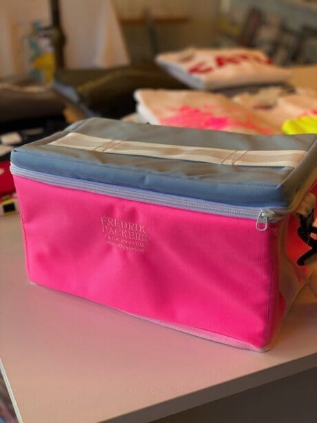 クラブDJはマスト!? 川辺ヒロシ監修のレコードバッグが発売中。