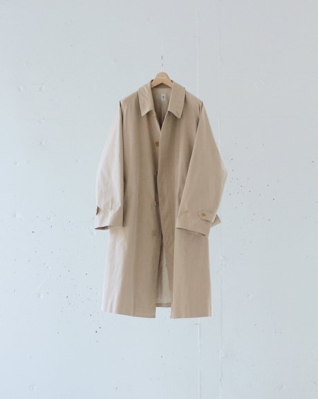 Elie's bulk collar coat reaches beyond simplicity.