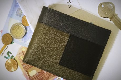 Hermes Wallet that brings up your money by using it.
