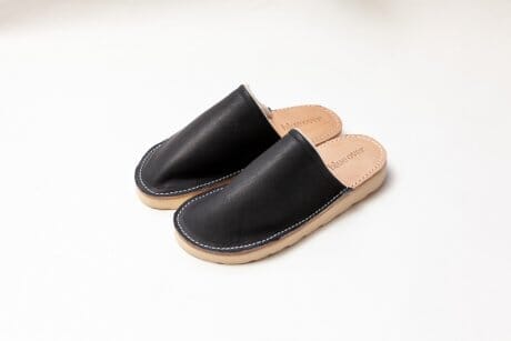 The leather sandals released by Blue Over are completely winterized.