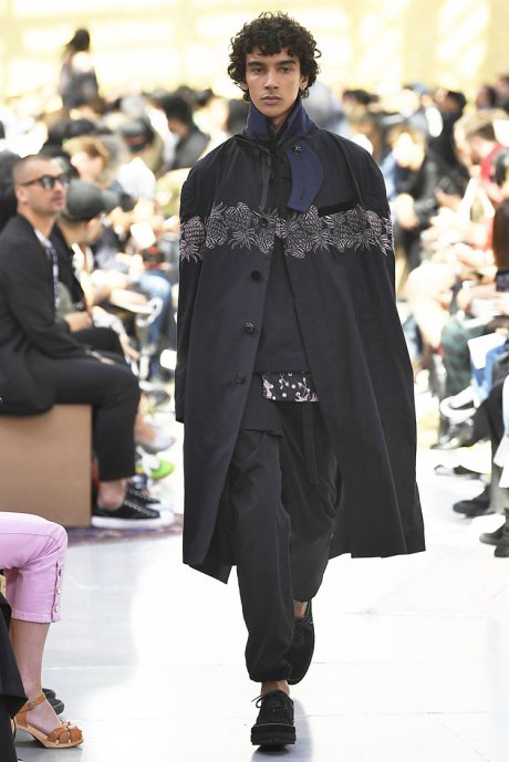 初顔合わせとは思えない息の合い方。サカイとグラミチがコラボレーションしたメンズコレクションがそろい踏み！