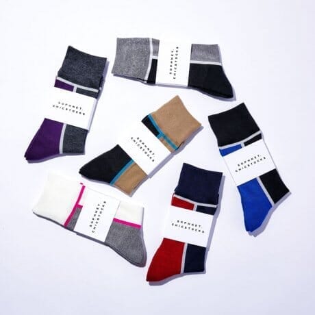 パンツの裾から覗かせたい。シックストックス × ソフネットのモードなソックス。