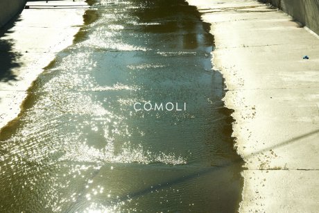 Wearing a loose air. We have received the visuals for the Komori 2020SS.