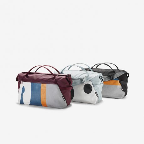 幌とペットボトルから作ってこのやわらかさ！ フライターグのスポーツバッグが誕生。