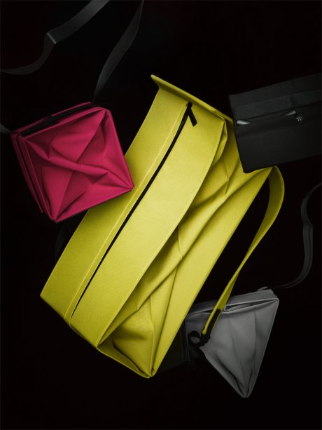 What is the "CHOCHIN" Bag Inspired by Lanterns? Good Goods ISSEY MIYAKE's new collection is now available.