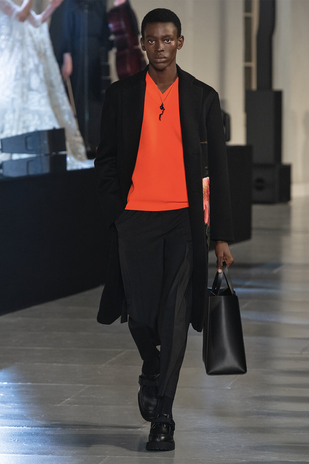 VALENTINO | HOUYHNHNM（フイナム）