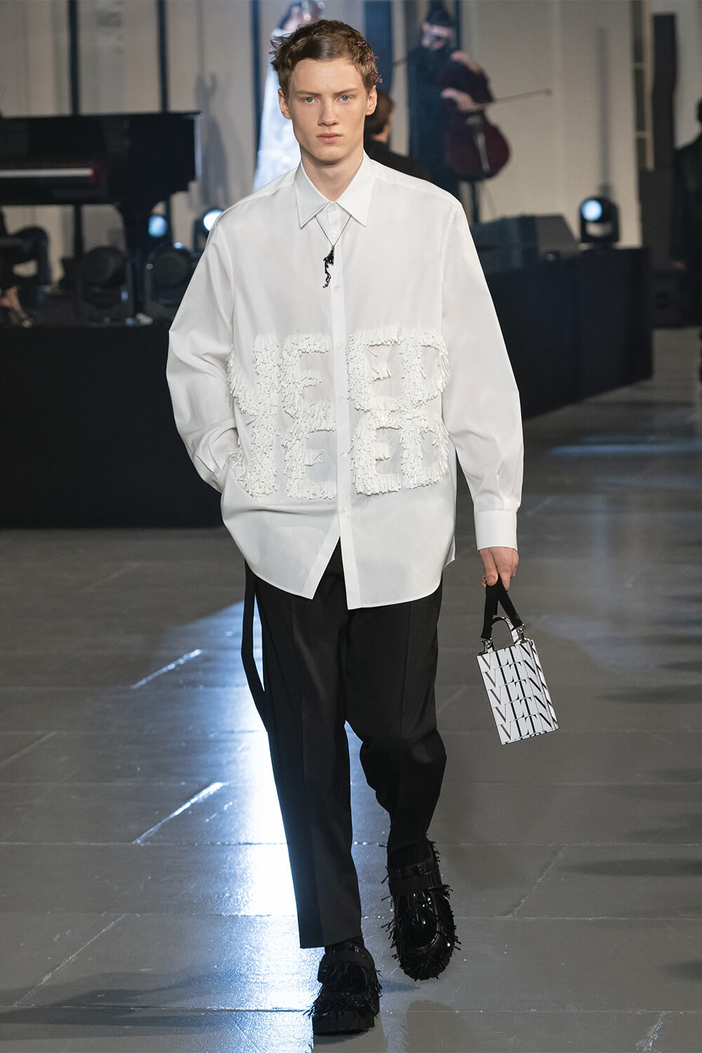 VALENTINO | HOUYHNHNM（フイナム）