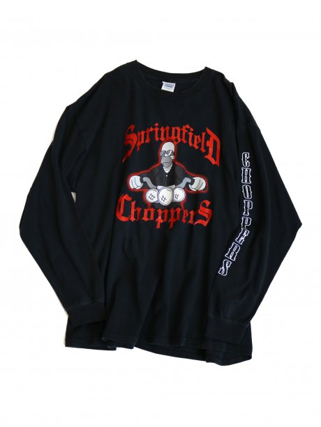 誰だ、誰だ、誰だー。イカついチョッパーバイクにまたがるのは。