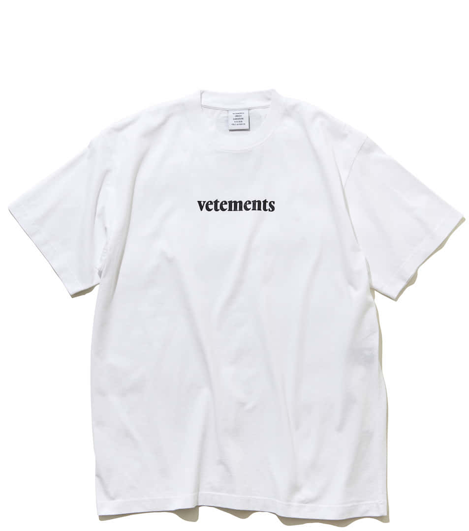 連載「憧れの逸品」No.143 ヴェトモンのレインボーカラーのTシャツ 