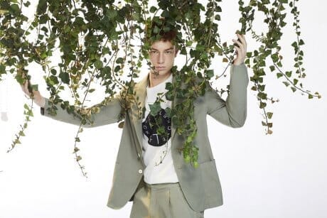 Tジャケットが新ラインを始動。バーニーズ ニューヨークとビームスの別注アイテムもいい感じ。