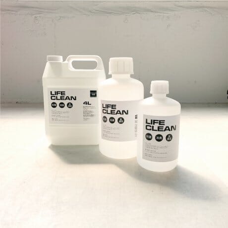 99.9% sterilizing and deodorizing solution, LIFE CLEAN.