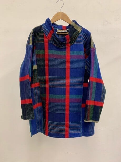 I am interested in the Scottish fisherman's smock that was in stock at the new store.