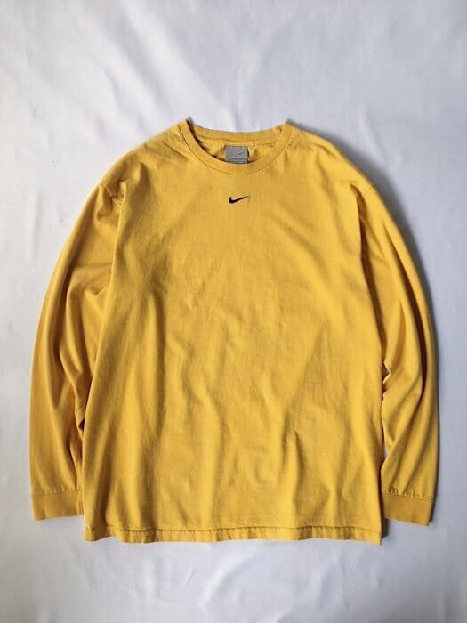 なんてことないけど、妙に味わい深いロンT。