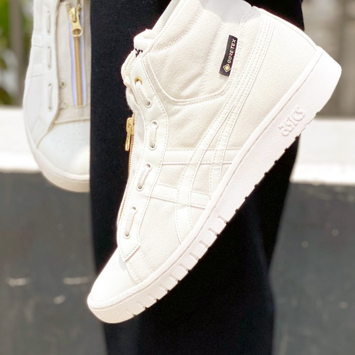 A reliable pair for the coming rainy season. A new model equipped with GORE-TEX is now available from ASICS.