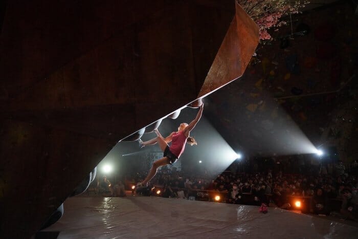 Let's climb together! The North Face launches a charity project to support climbing gyms.