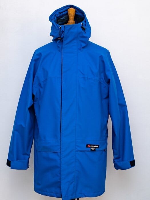 メイド・イン・イングランドでゴアテックス搭載。梅雨を迎える前にゲットしたいバーグハウスのレインコート。