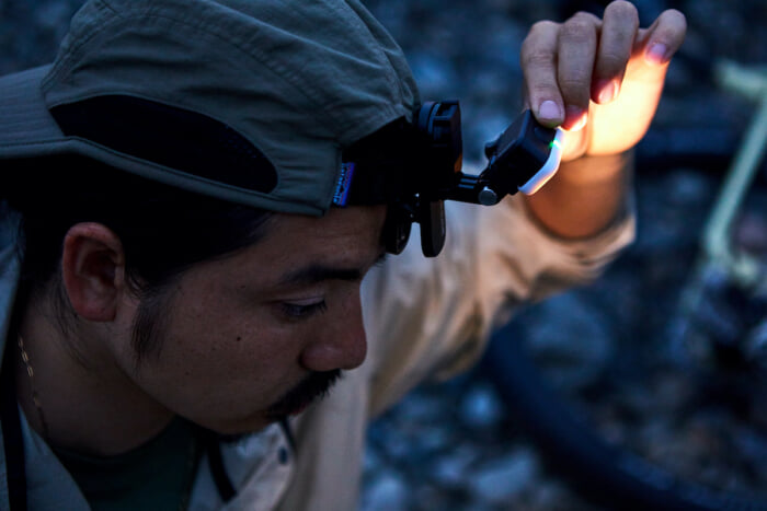 【GoPro Journal] VOL.2 Zeus Mini, an easy-to-use light that is useful even for non-GoPro users. Stylist Yurimichi Kondo and I explore what makes this light so great.