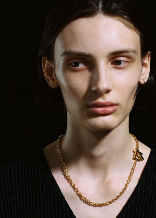 ビオトープの10周年を祝うオール ブルースのスペシャルコレクション。「1」と「0」が織りなす無数の美しさ。