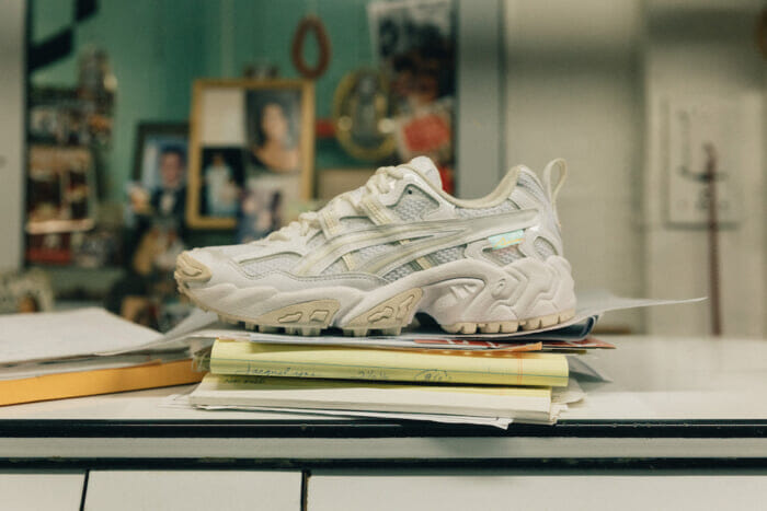 アシックスがある女性4人の“Heritage”をシューズに。まっさらな世界に光をさすかの如く、美しき逸足です。