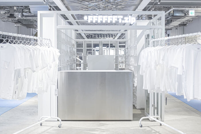 Shiroti Zip, a store for white T lovers by white T lovers, is now available at Layered Miyashita Park.