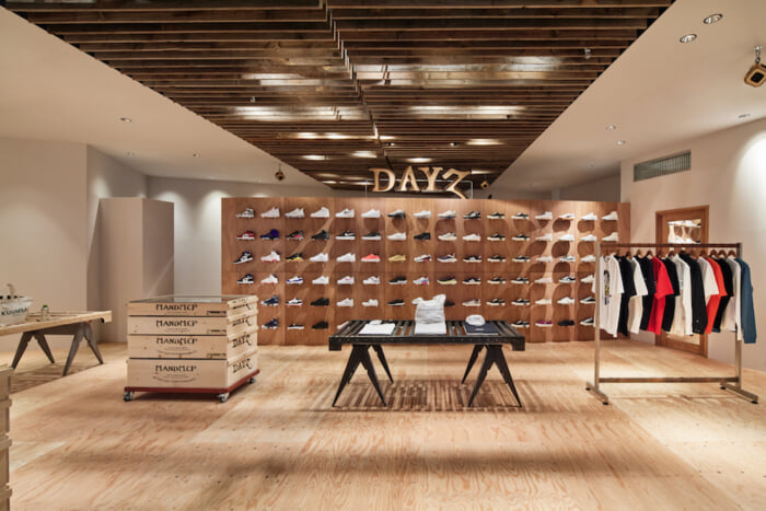 90sカルチャーを濃縮還元したストリートブランド×スニーカーのショップがミヤシタパークに。その名もデイズ。