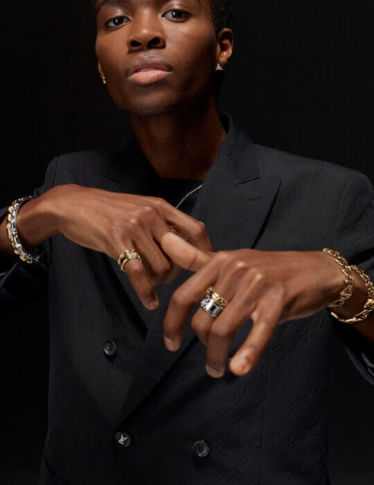 ファインジュエリーのイメージを覆す。ストリートカジュアルに相応しい、ルイ・ヴィトンの新作をピックアップ。