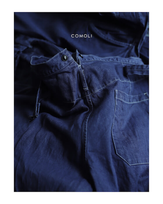 Komori and Reshop turned their attention to those work pants you find at French flea markets. The faithful work has been done to the fullest.