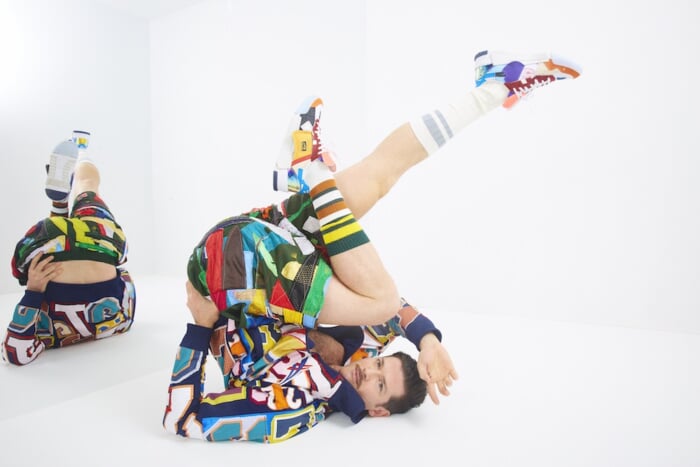 Wear like an art piece. The collaboration between Onitsuka Tiger and Brian Kenny is artistic.