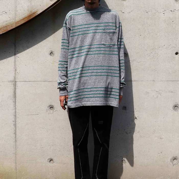 Mixed gray and green. I'm in the mood for a border shirt that doesn't swing fresh and flirty.