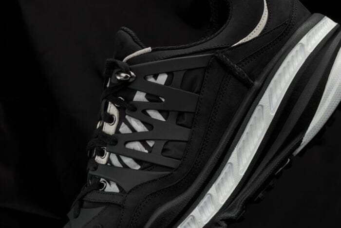Ag and White Mountaineering meet in the fall. These two models are honest to the core, with a hint of humor.