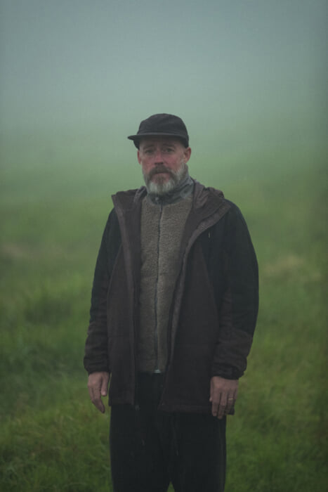 誠実で実直な服、フジトのビジュアルが素晴らしい仕上がりです。