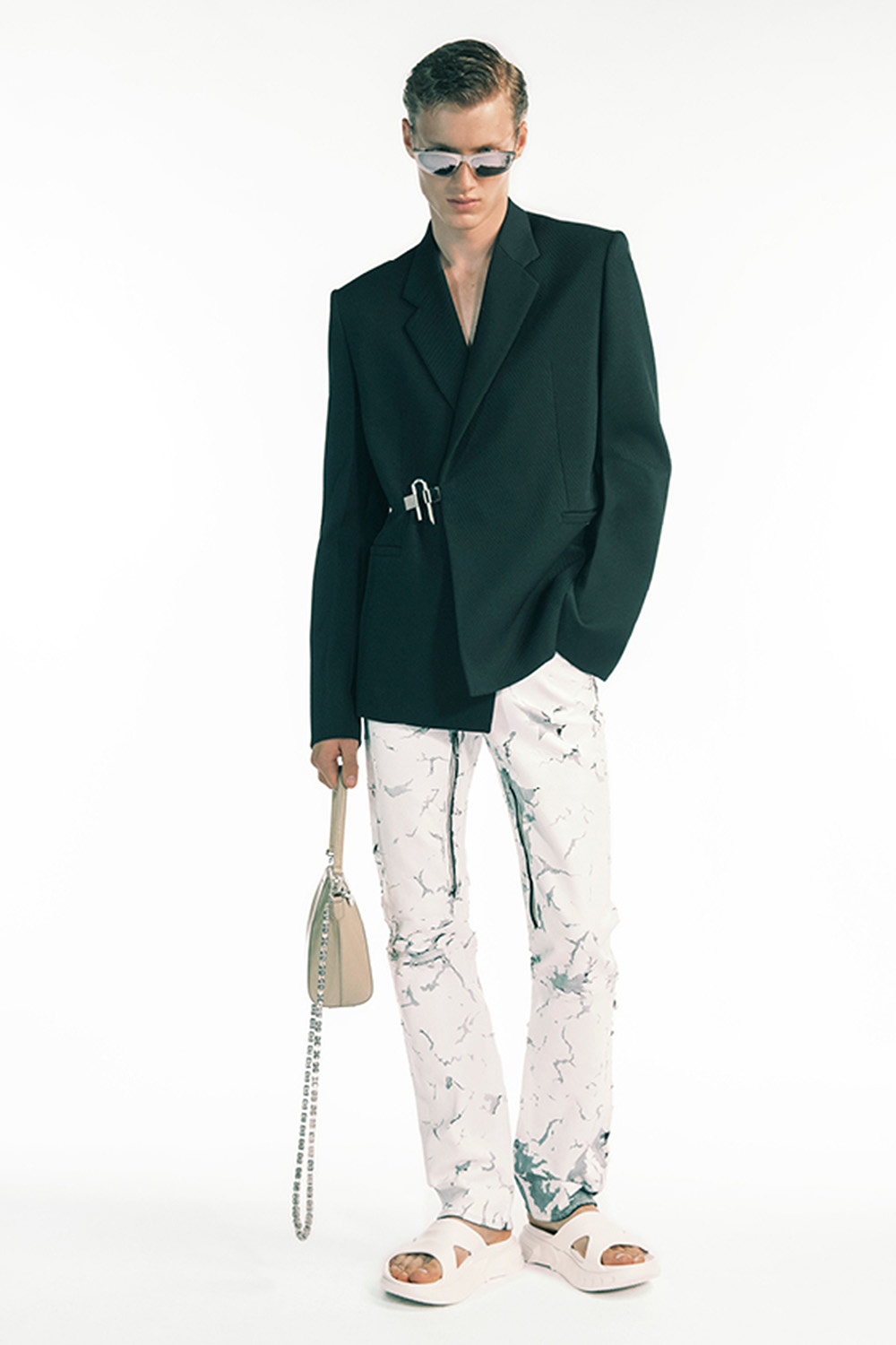 GIVENCHY | HOUYHNHNM（フイナム）