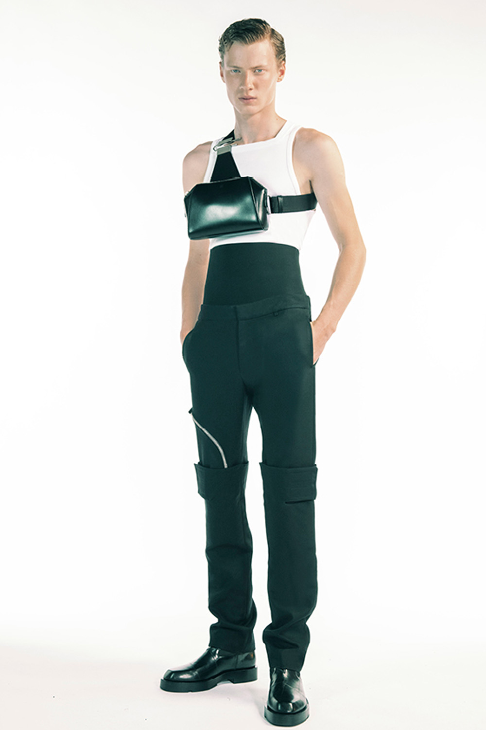 GIVENCHY | HOUYHNHNM（フイナム）