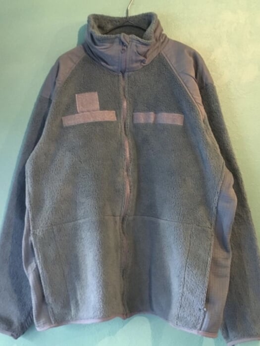 冬の寒さには、軍モノのフリースに救助要請を。