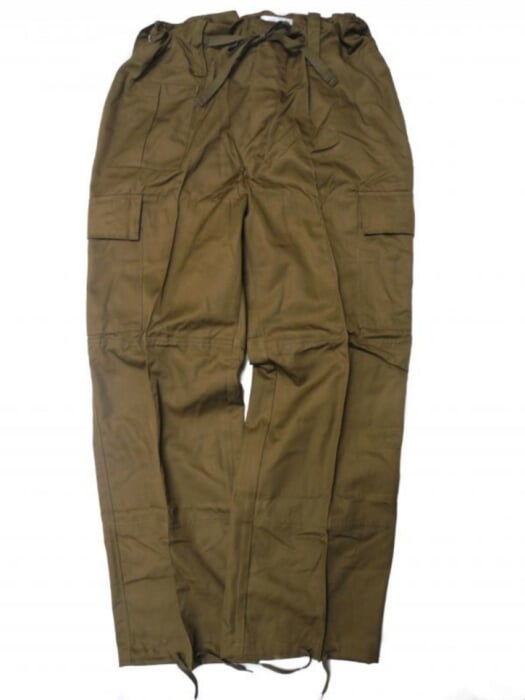 Different from the American and French armies. A rare pair of pants from the South African army.