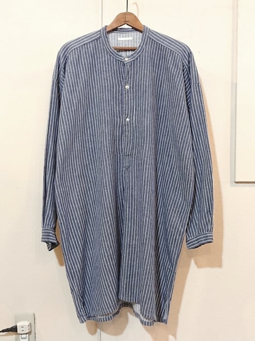 New store "ROLE. Nice shirts are in stock.