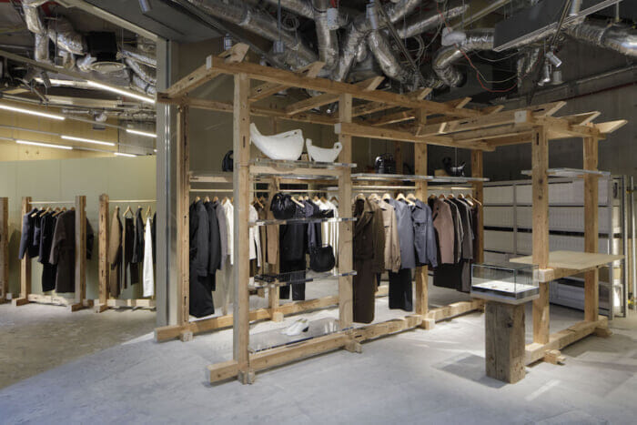 Lemaire's limited time store is born. The collaborator is "SKWAT", which is now secretly attracting attention.