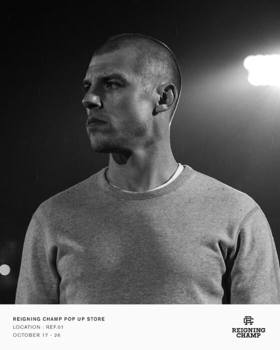 ストイックでスタイリッシュなスエット、レイニングチャンプと広島のレフがなにやら企てていますよ。