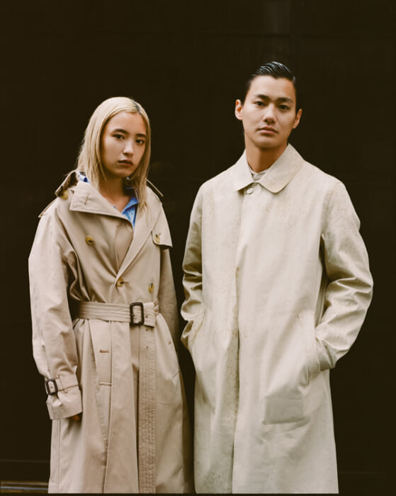 Mackintosh, a prestigious British brand, launches a new innovative experiment in cross-fertilization with art.