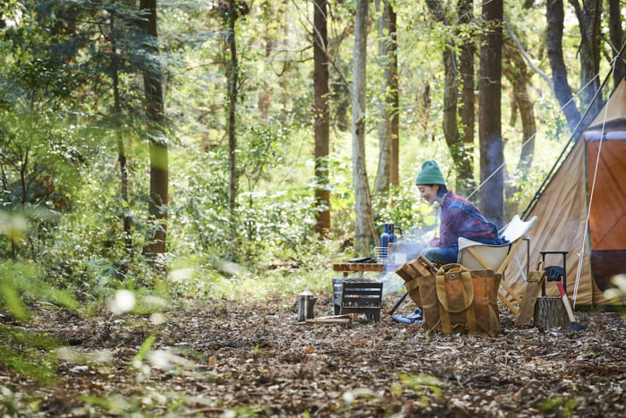 秋冬のアウトドアにもバッチリ映えます。アソビトの防水帆布ケースにキャメルが登場。