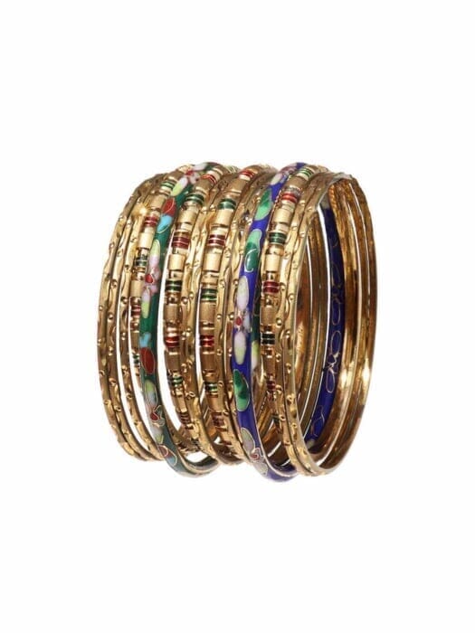 A set of 15 bangles that is too good to be true. Why not set yourself apart from the others with these ethnic-scented bangles?