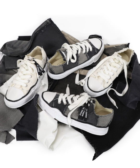 レコグナイズとバウワウを迎えたメゾン ミハラヤスヒロのコラボスニーカーは、ヒップホップとグランジのアティチュードをミックスした唯一無二の1足です。