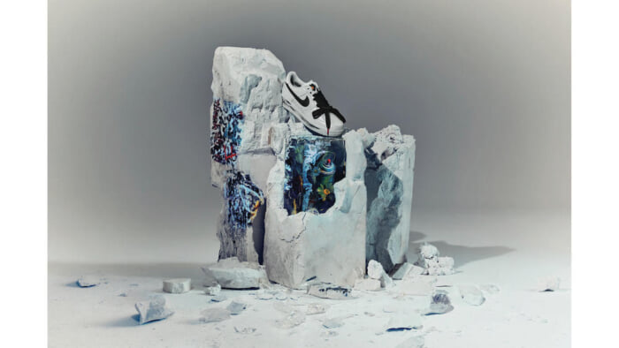 G-Dragon and Air Force 1, the coveted second edition is finally released. The hidden artwork is a beauty known only to the winner.