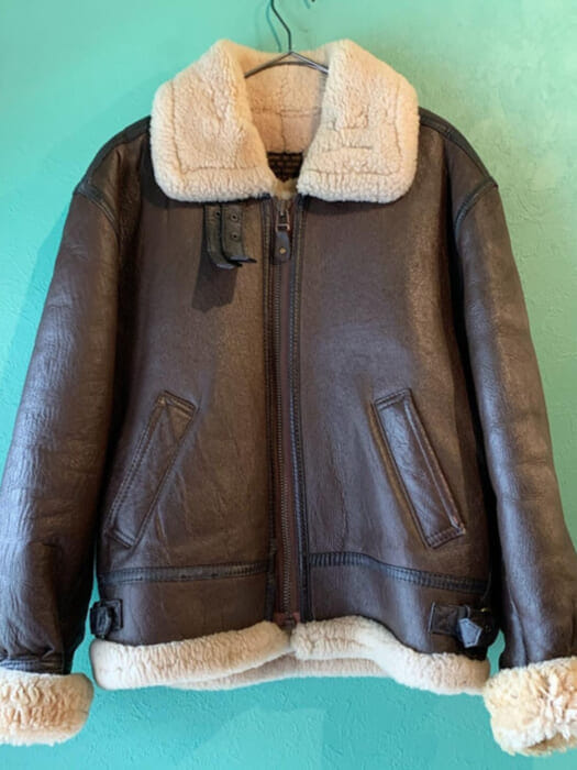 美品のB-３タイプのムートンジャケットが破格の値段で！？