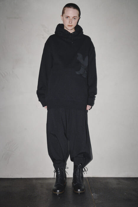 Y's releases items exclusively for Omotesando and online boutique. A unisex hoodie with a special logo will be available.
