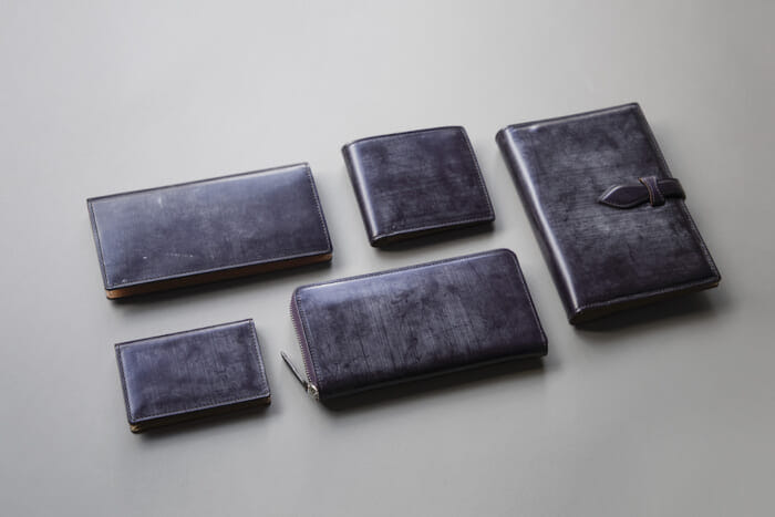 春は革小物の替えどき。土屋鞄の人気シリーズに、エイジングが楽しみな限定色が登場します。
