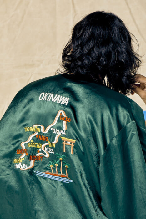 平和を願い、世界を歩き、服を作るリベレイダース。21SSコレクションは、沖縄の空気を孕んだミリタリーかつスパイシーな仕上がりです。
