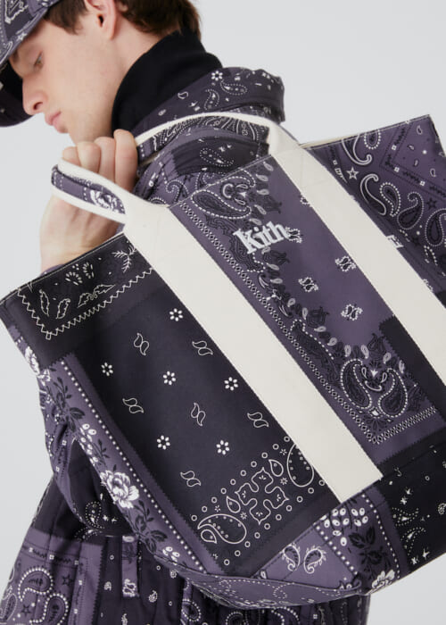 Aggressive, yet somehow elegant. A new collection of kisses to wear on your sleeves in spring.