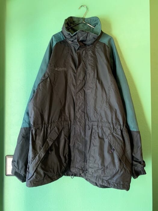 コロンビアの隠れた名作。90年代のナイロンジャケット。